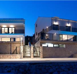 5 bedroom luxury beachfront villa with infinity pool in Slano, Dubrovnik region sleeps 10-12